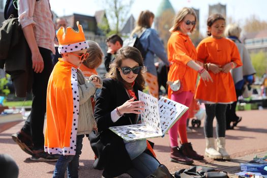 Koningsdag 2026 in Hoorn: praktisch overzicht en uitgaan