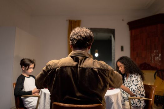 Gezin uit huis gezet Hoorn vandaag: dit is wat we wél en niet weten